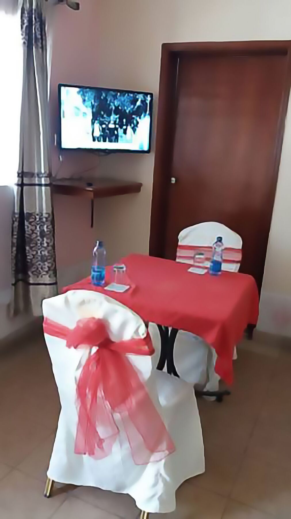 Bison Hotel Nakuru Eksteriør bilde